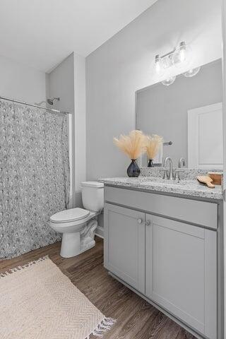 Chattanooga, Tennessee 37421, United States, 2 Bedrooms Bedrooms, ,2 BathroomsBathrooms,Residential,Active,257580