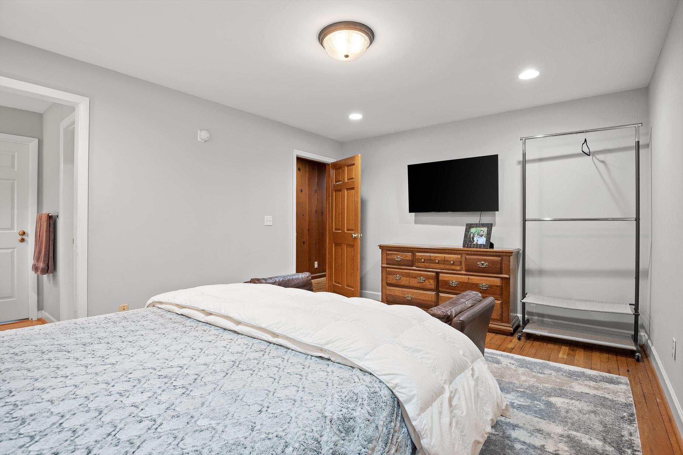 Signal Mountain, Tennessee 37377, United States, 6 Bedrooms Bedrooms, ,5 BathroomsBathrooms,Residential,Active,165755