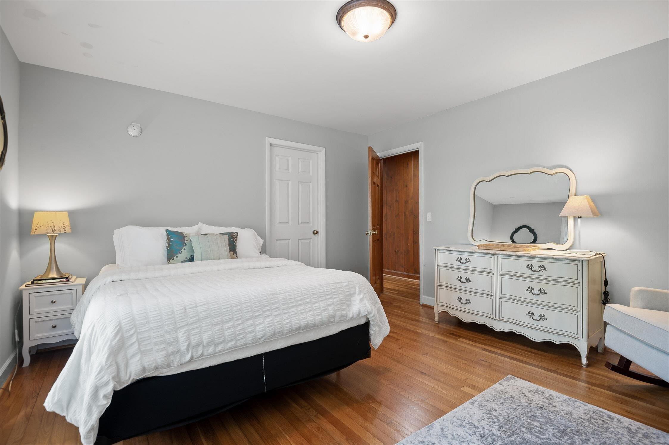 Signal Mountain, Tennessee 37377, United States, 6 Bedrooms Bedrooms, ,5 BathroomsBathrooms,Residential,Active,165755