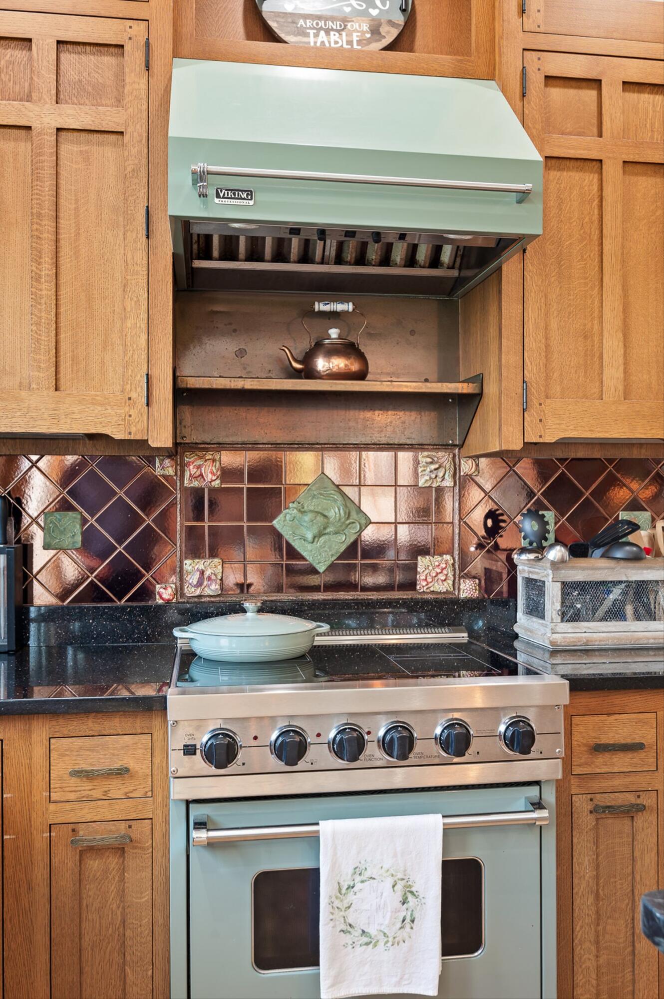 Signal Mountain, Tennessee 37377, United States, 6 Bedrooms Bedrooms, ,5 BathroomsBathrooms,Residential,Active,165755