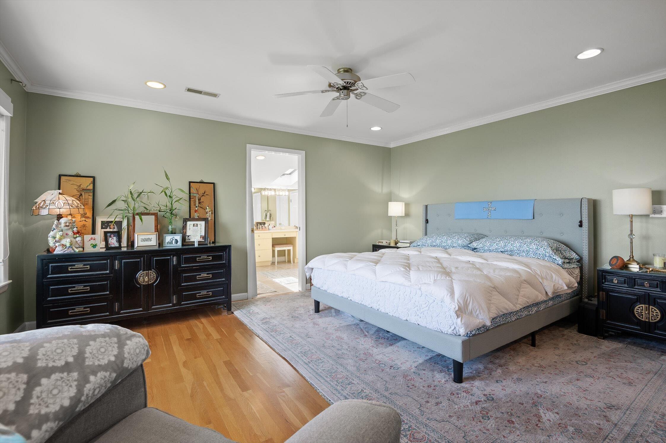 Signal Mountain, Tennessee 37377, United States, 6 Bedrooms Bedrooms, ,5 BathroomsBathrooms,Residential,Active,165755