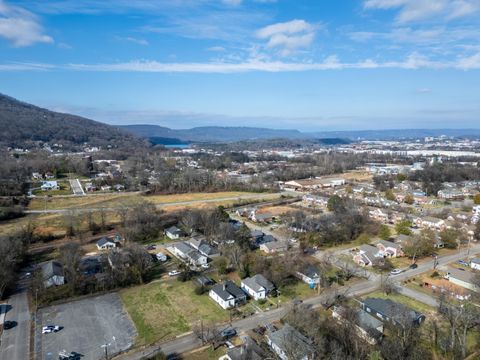 Tiny photo for 4024 Highland Avenue, Chattanooga, TN 37410 (MLS # 1527933)