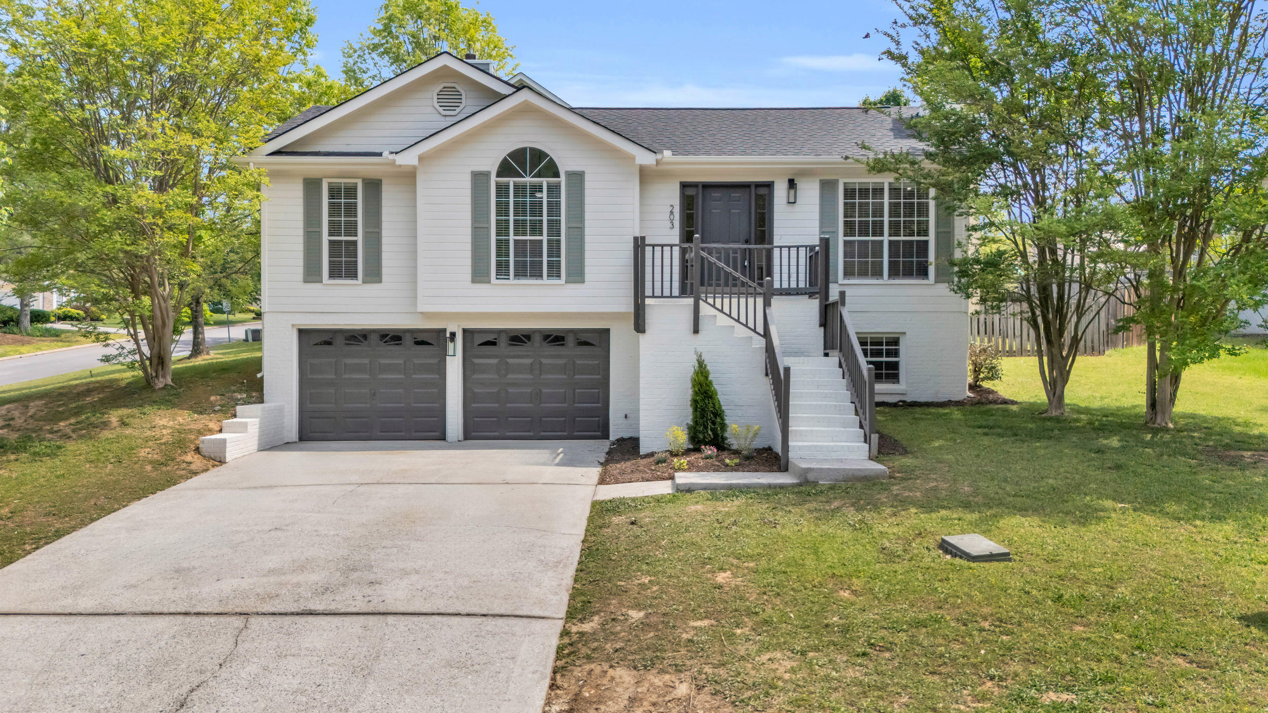 203 Brently Woods Drive, Chattanooga, Tennessee image 2