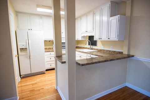 Tiny photo for 527 Winterview Lane, Chattanooga, TN 37409 (MLS # 1531152)