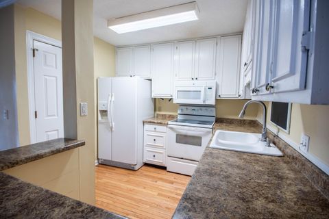 Tiny photo for 527 Winterview Lane, Chattanooga, TN 37409 (MLS # 1531152)