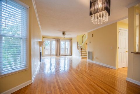 Tiny photo for 527 Winterview Lane, Chattanooga, TN 37409 (MLS # 1531152)