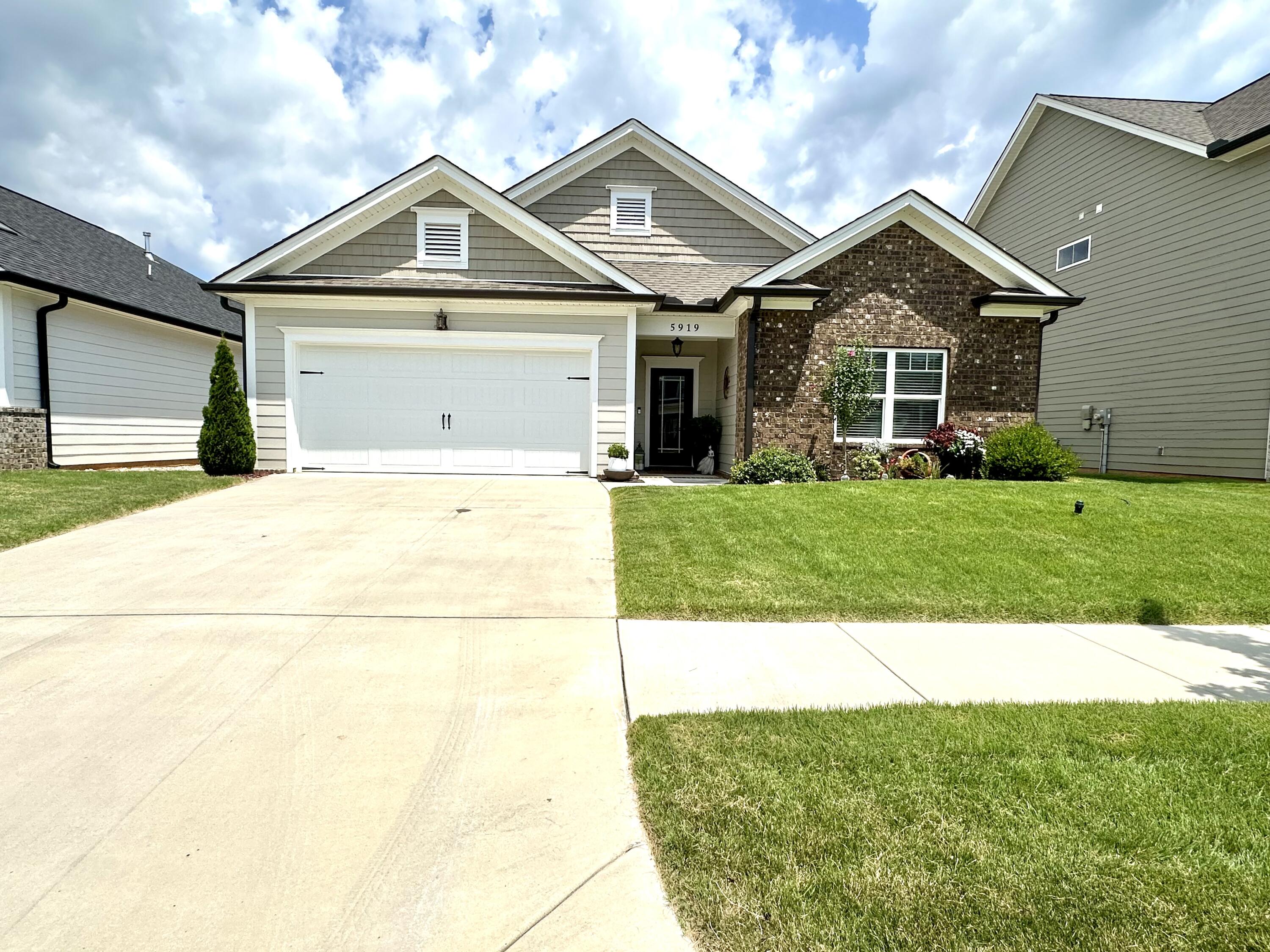 5919 Amber Valley Lane #8