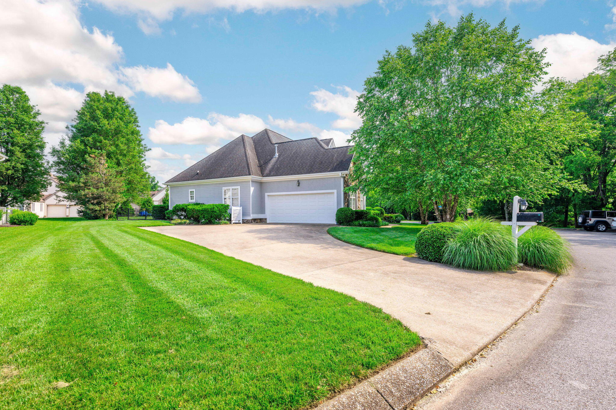 902 Cattails Drive