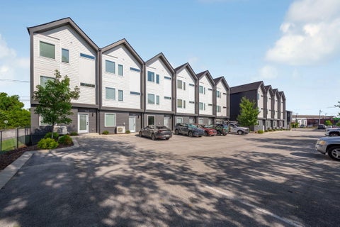 Townhouse For Sale - 3113 Riverwalk Way<br/> Chattanooga, TN 37408