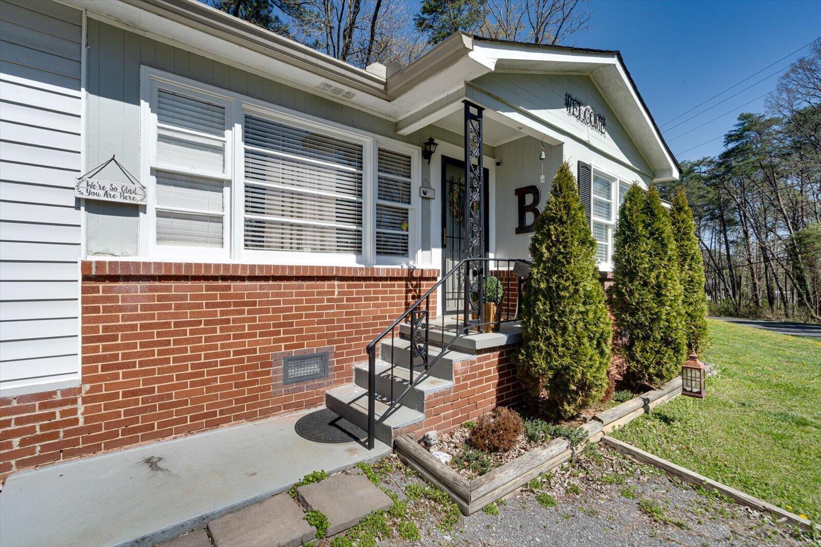 627 Mission Ridge Road