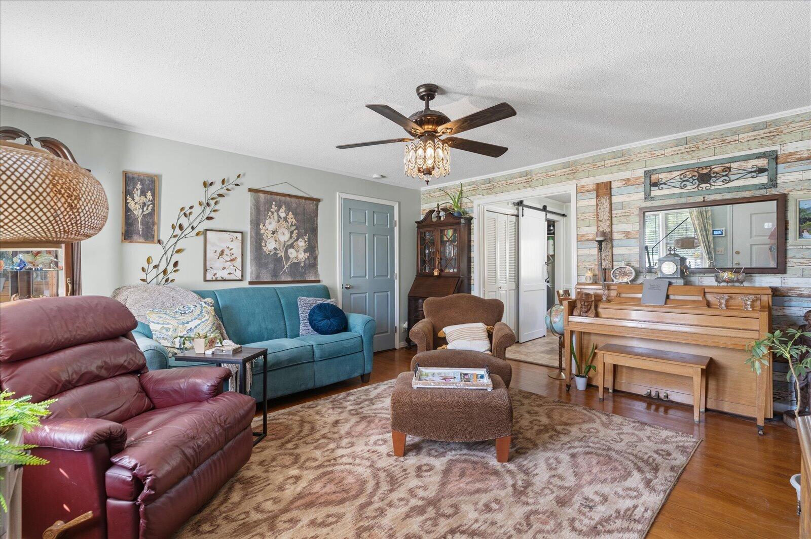 627 Mission Ridge Road