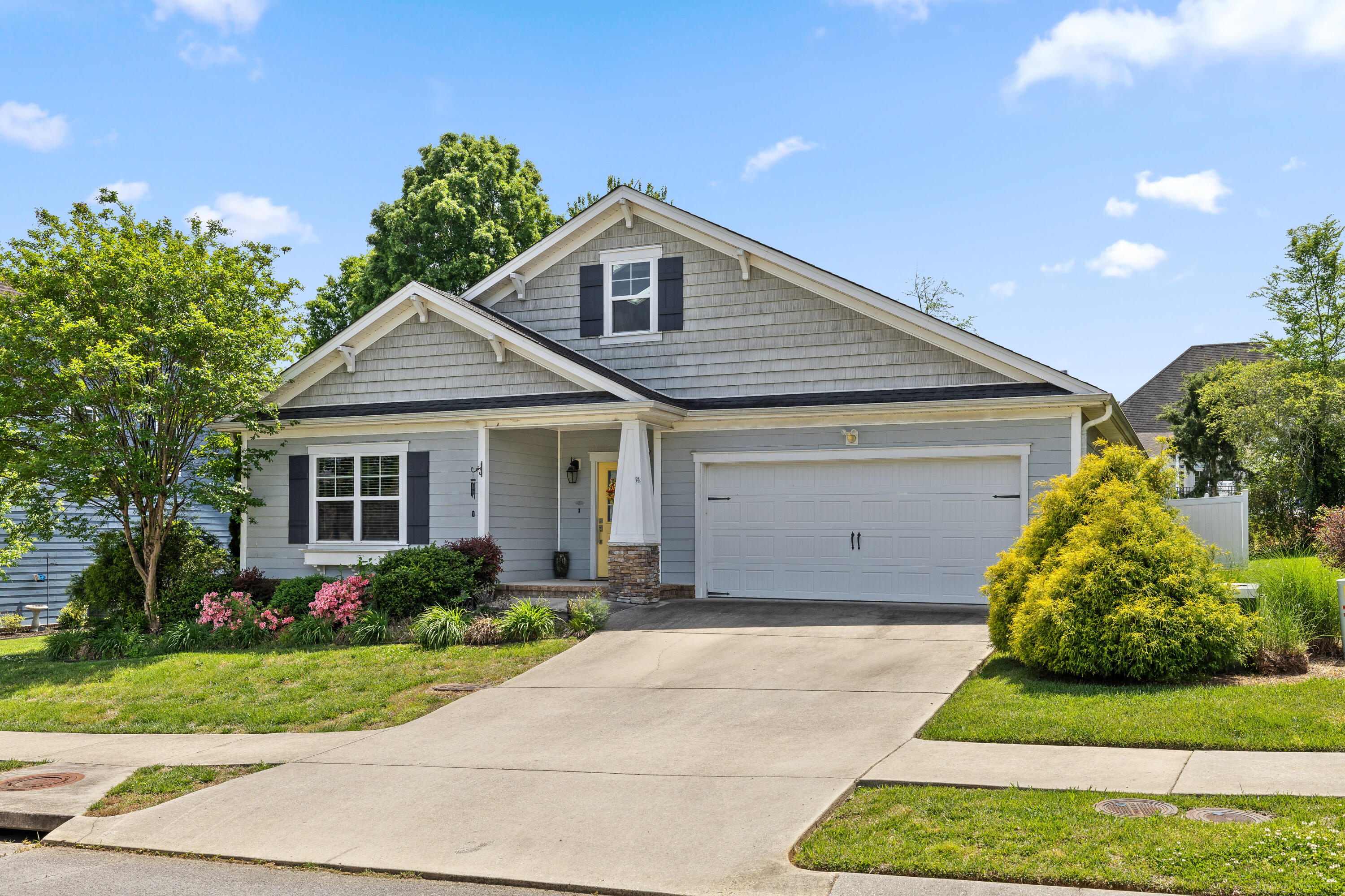 9651 Rookwood Circle