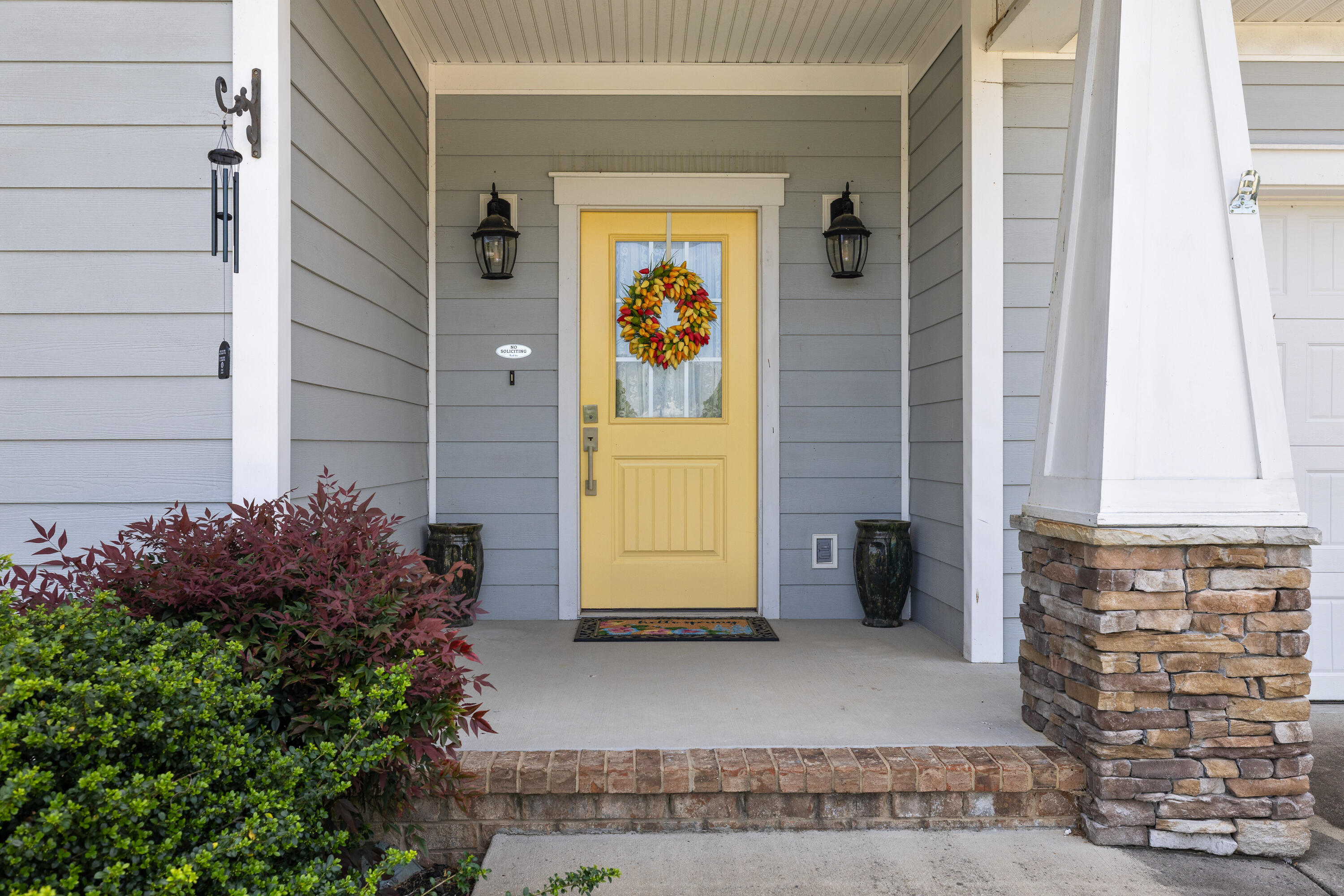 9651 Rookwood Circle