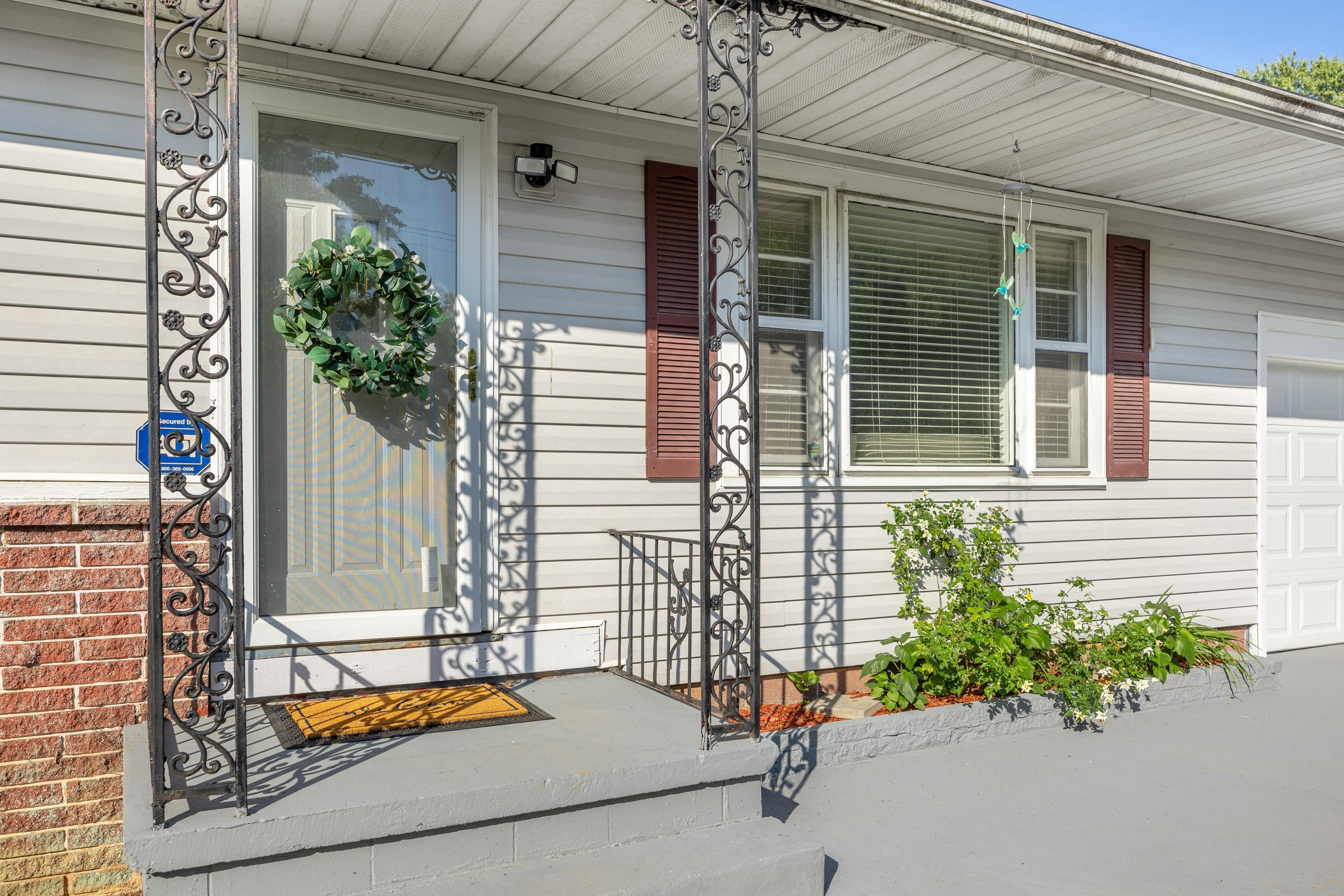2414 Howell Street SE
