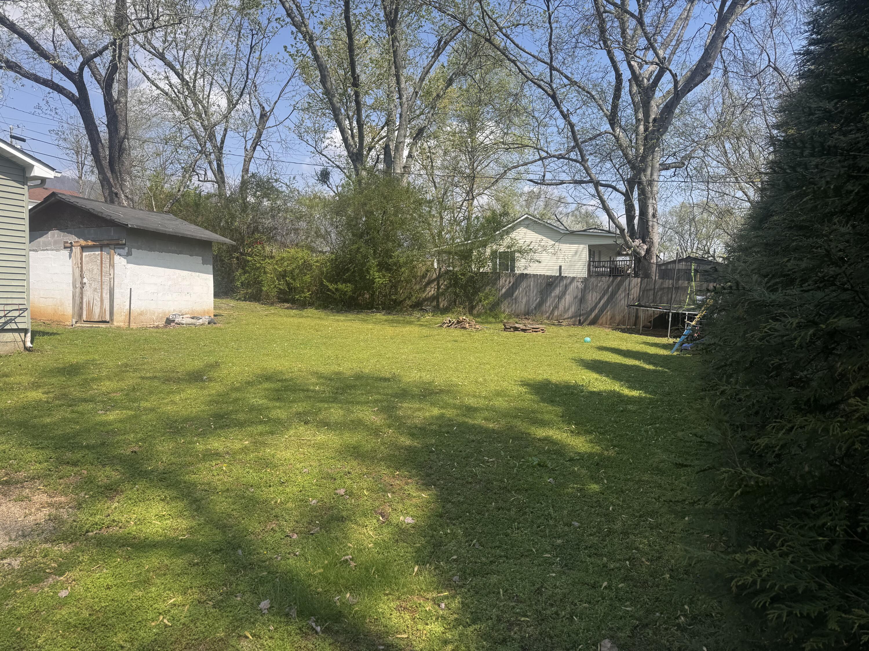 169 E Maryland Avenue