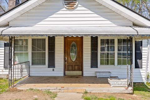 Tiny photo for 721 Claire Street, Rossville, GA 30741 (MLS # 1530512)