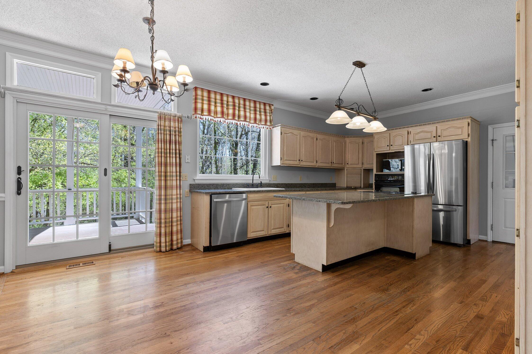 323 Bluff View Avenue, Signal Mountain, Tennessee image 13