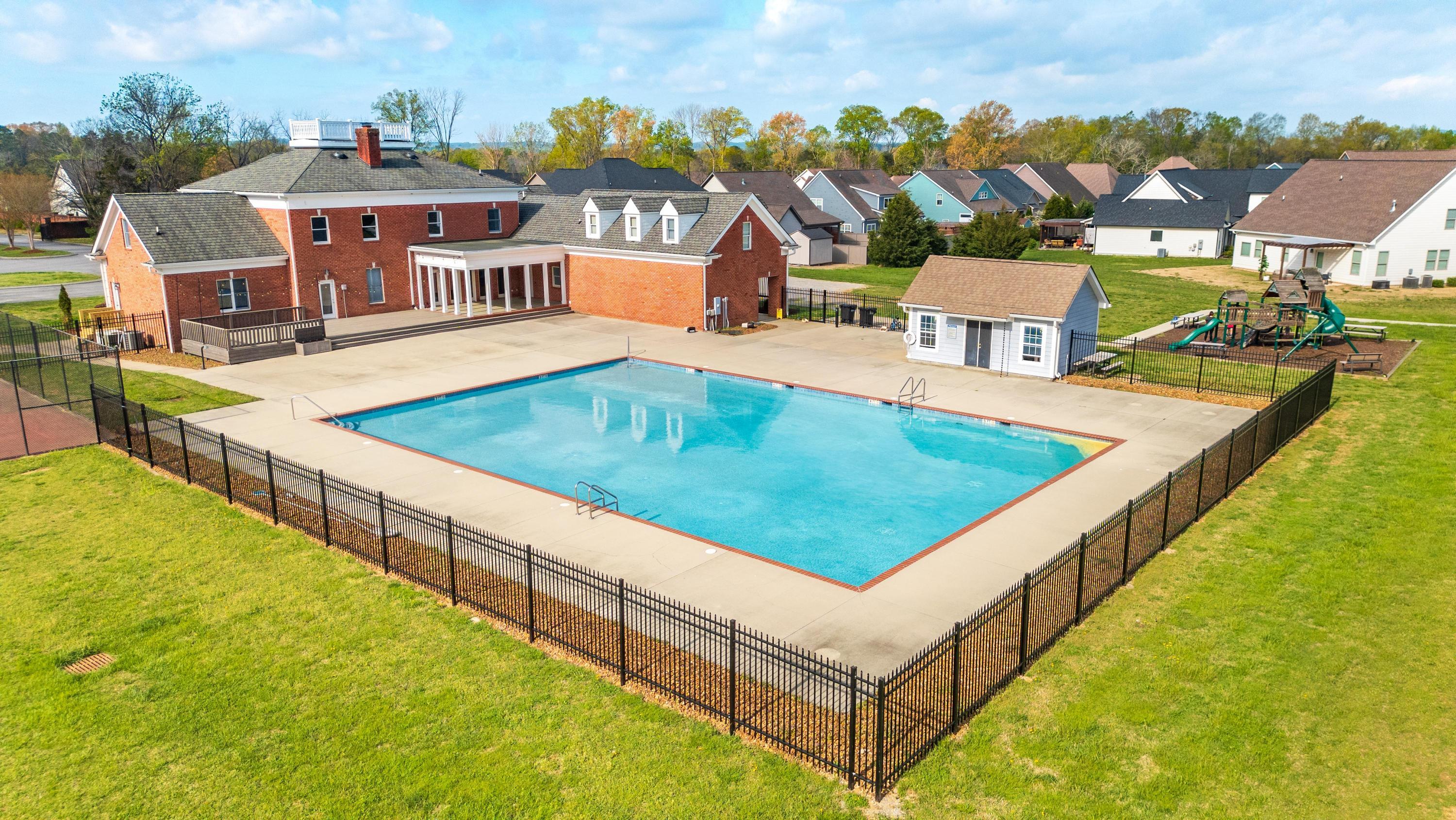 8906 Silver Maple Drive, Ooltewah, Tennessee image 14