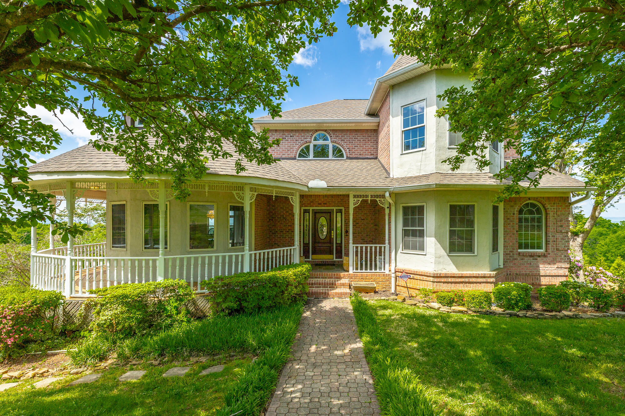817 Harris Drive