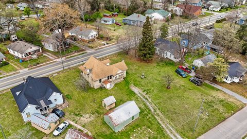 Tiny photo for 5720 Saint Elmo Avenue, Chattanooga, TN 37409 (MLS # 1530768)