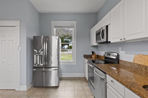 Tiny photo for 5720 Saint Elmo Avenue, Chattanooga, TN 37409 (MLS # 1530768)