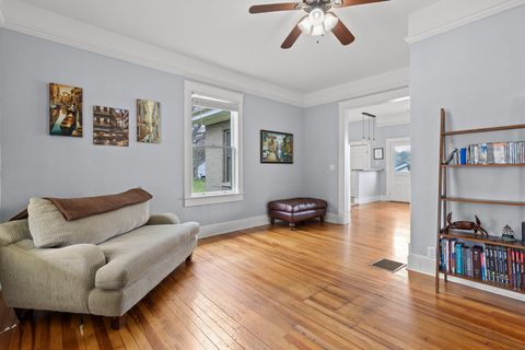 Tiny photo for 5720 Saint Elmo Avenue, Chattanooga, TN 37409 (MLS # 1530768)