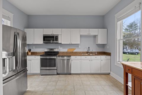 Tiny photo for 5720 Saint Elmo Avenue, Chattanooga, TN 37409 (MLS # 1530768)