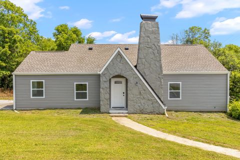 Photo of 517 Ashland Terrace, Chattanooga, TN 37415 (MLS # 1513603)