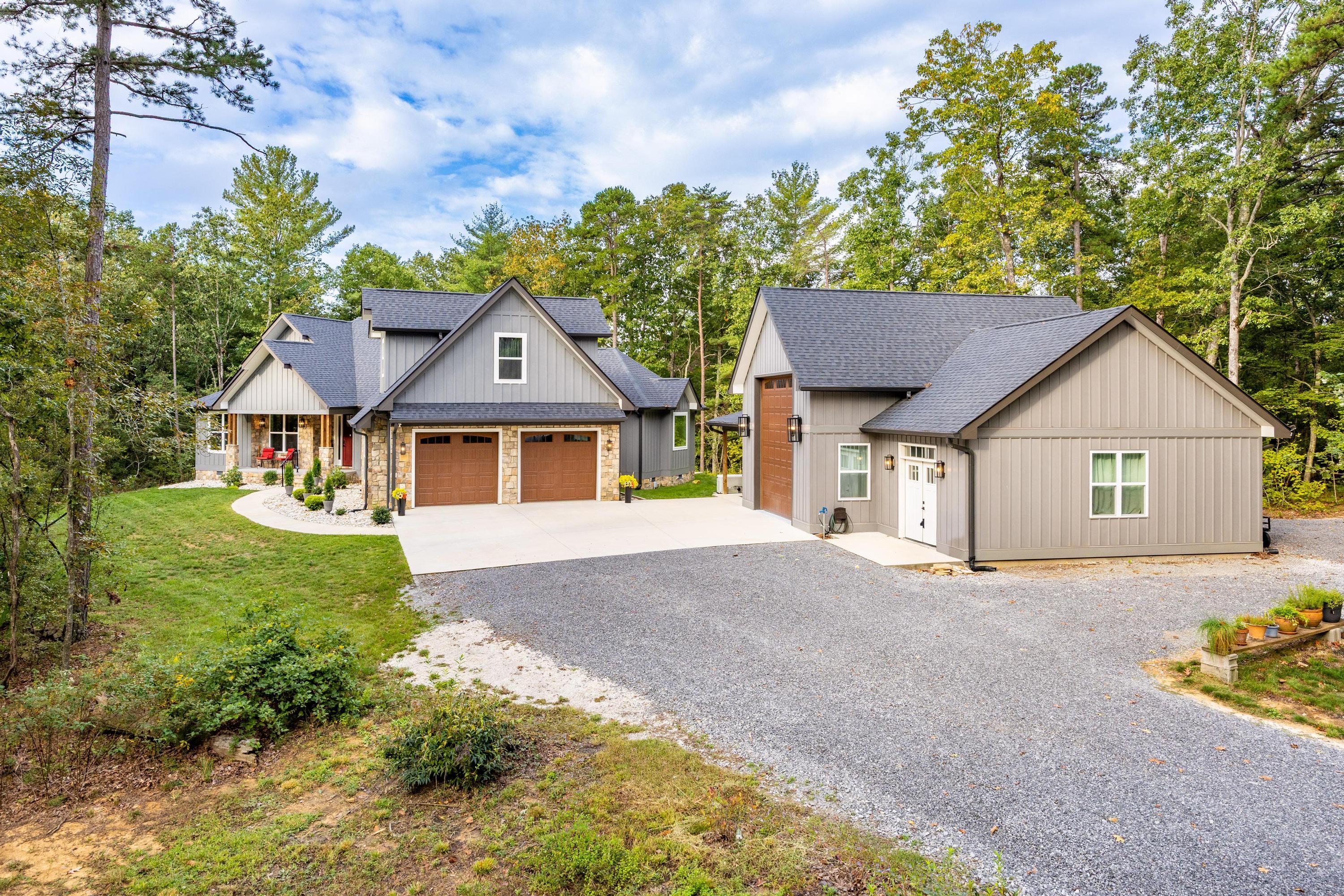 2121 Endless Oak Trail