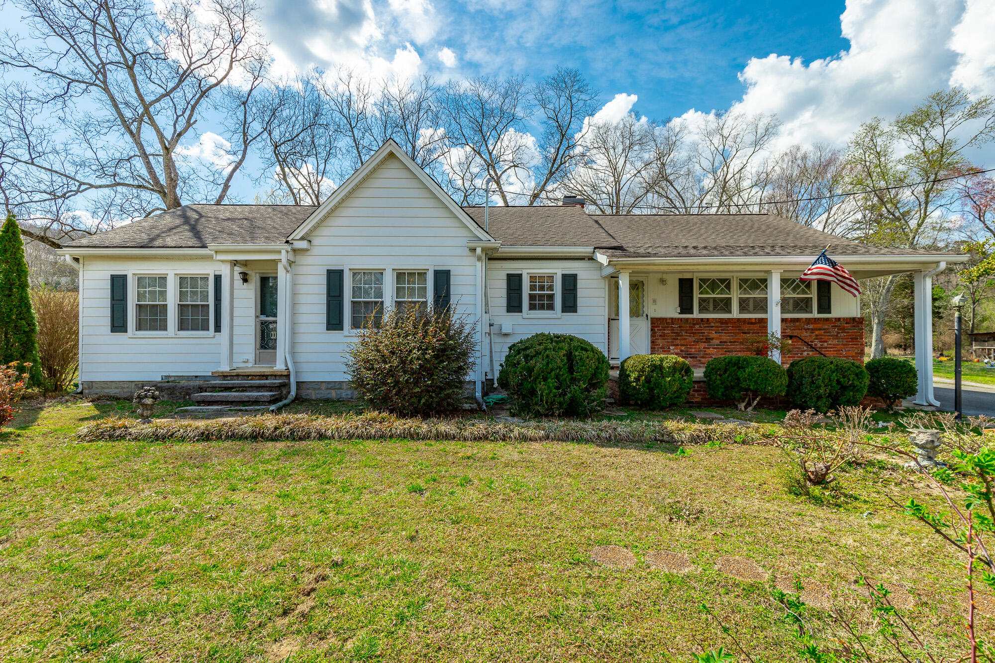 2736 Pine Grove Road, Ringgold, Georgia image 1