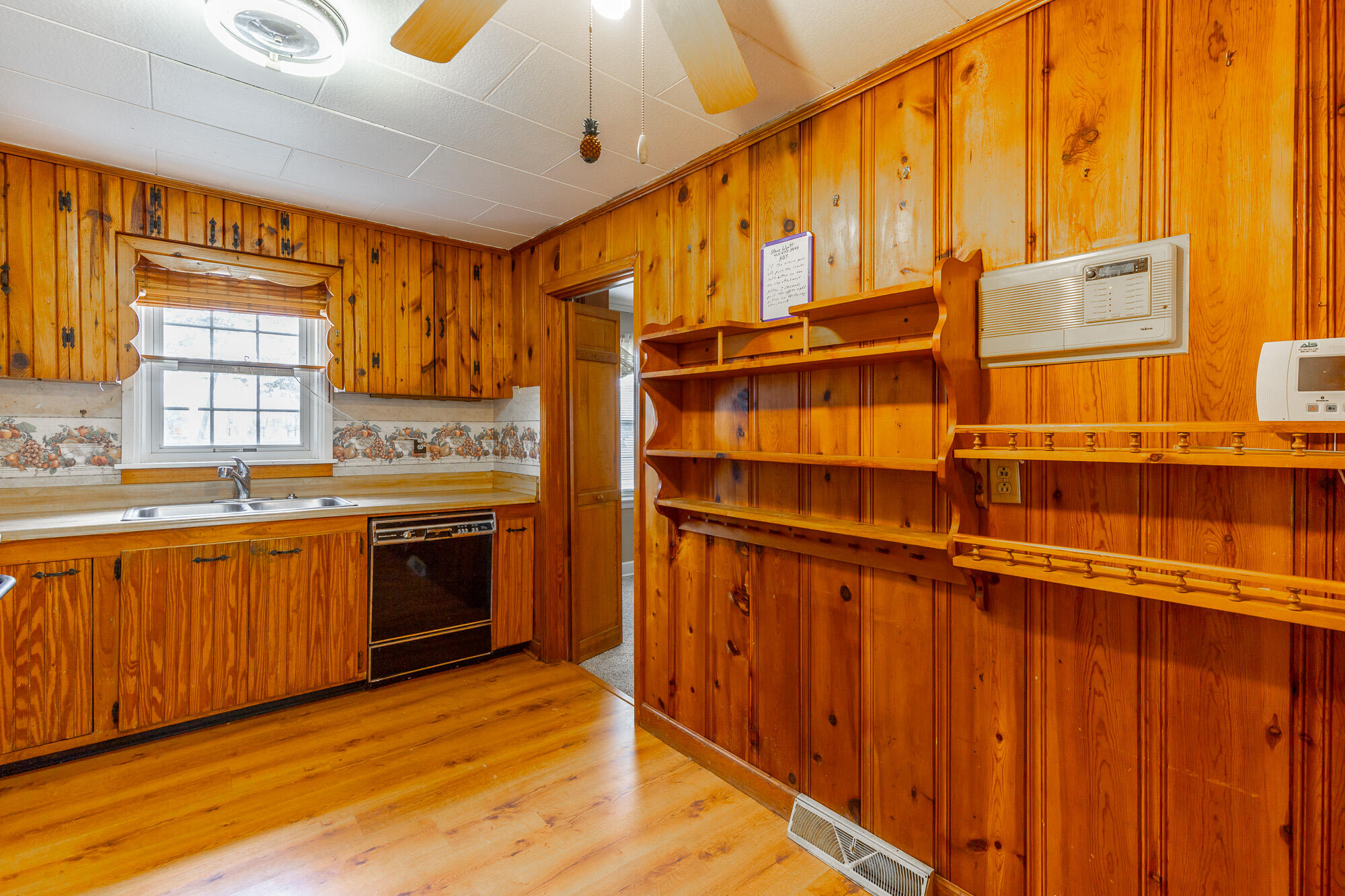 2736 Pine Grove Road, Ringgold, Georgia image 4