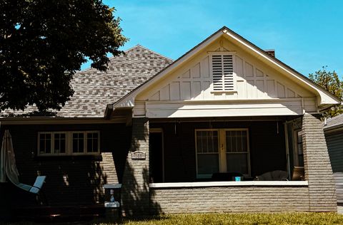 Photo of 151 N Orchard Knob Avenue, Chattanooga, TN 37404 (MLS # 1533047)