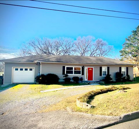 Photo of 3412 Roberts Road, Chattanooga, TN 37416 (MLS # 1526563)