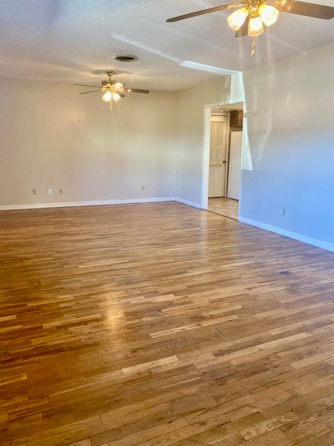 Tiny photo for 3412 Roberts Road, Chattanooga, TN 37416 (MLS # 1526563)