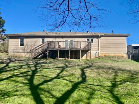 Tiny photo for 3412 Roberts Road, Chattanooga, TN 37416 (MLS # 1526563)