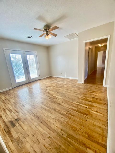 Tiny photo for 3412 Roberts Road, Chattanooga, TN 37416 (MLS # 1526563)