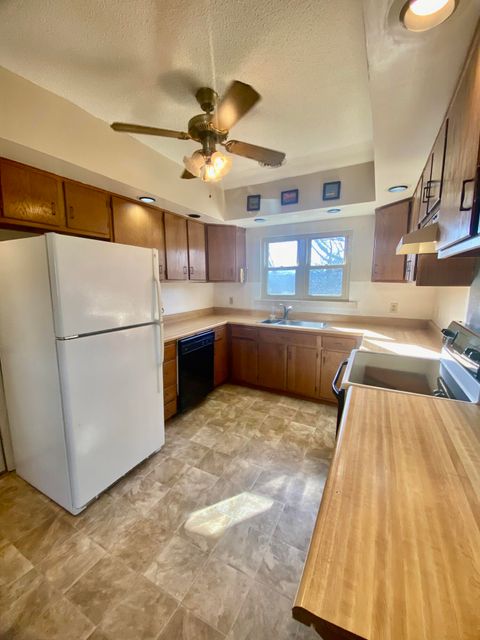 Tiny photo for 3412 Roberts Road, Chattanooga, TN 37416 (MLS # 1526563)