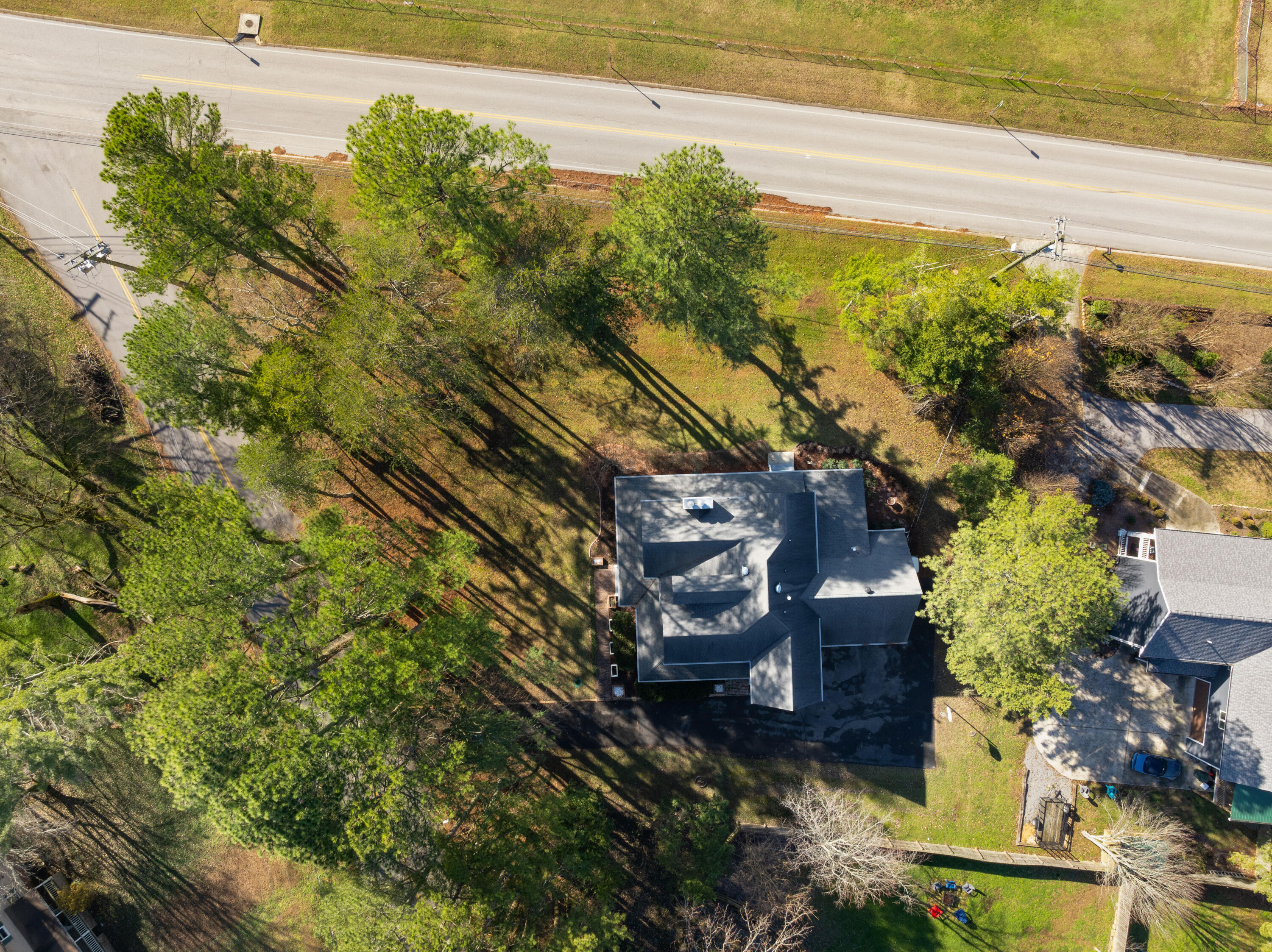703 Hathaway Drive, Signal Mountain, Tennessee image 3