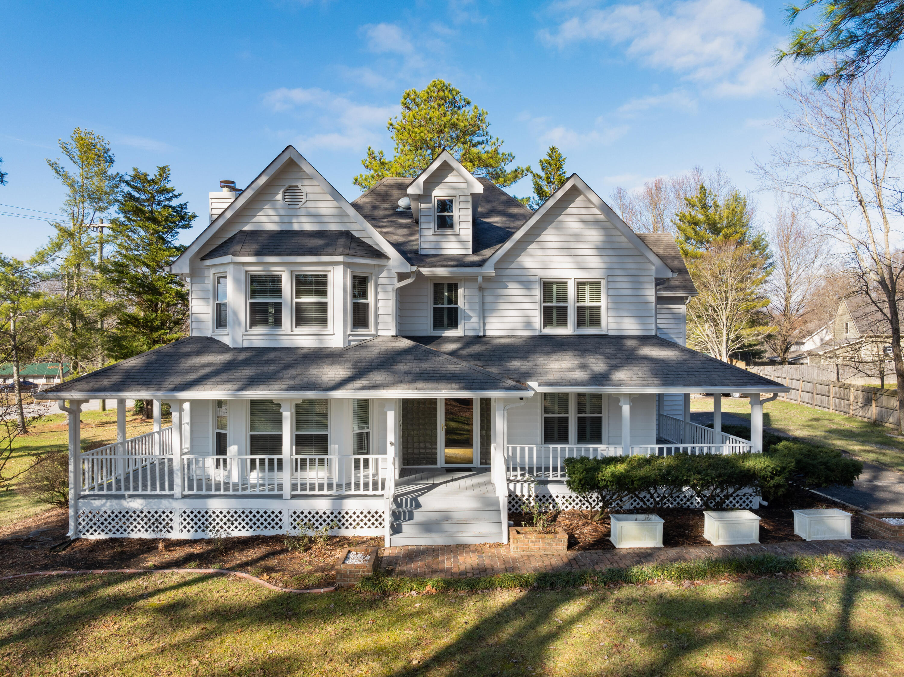 703 Hathaway Drive, Signal Mountain, Tennessee image 8