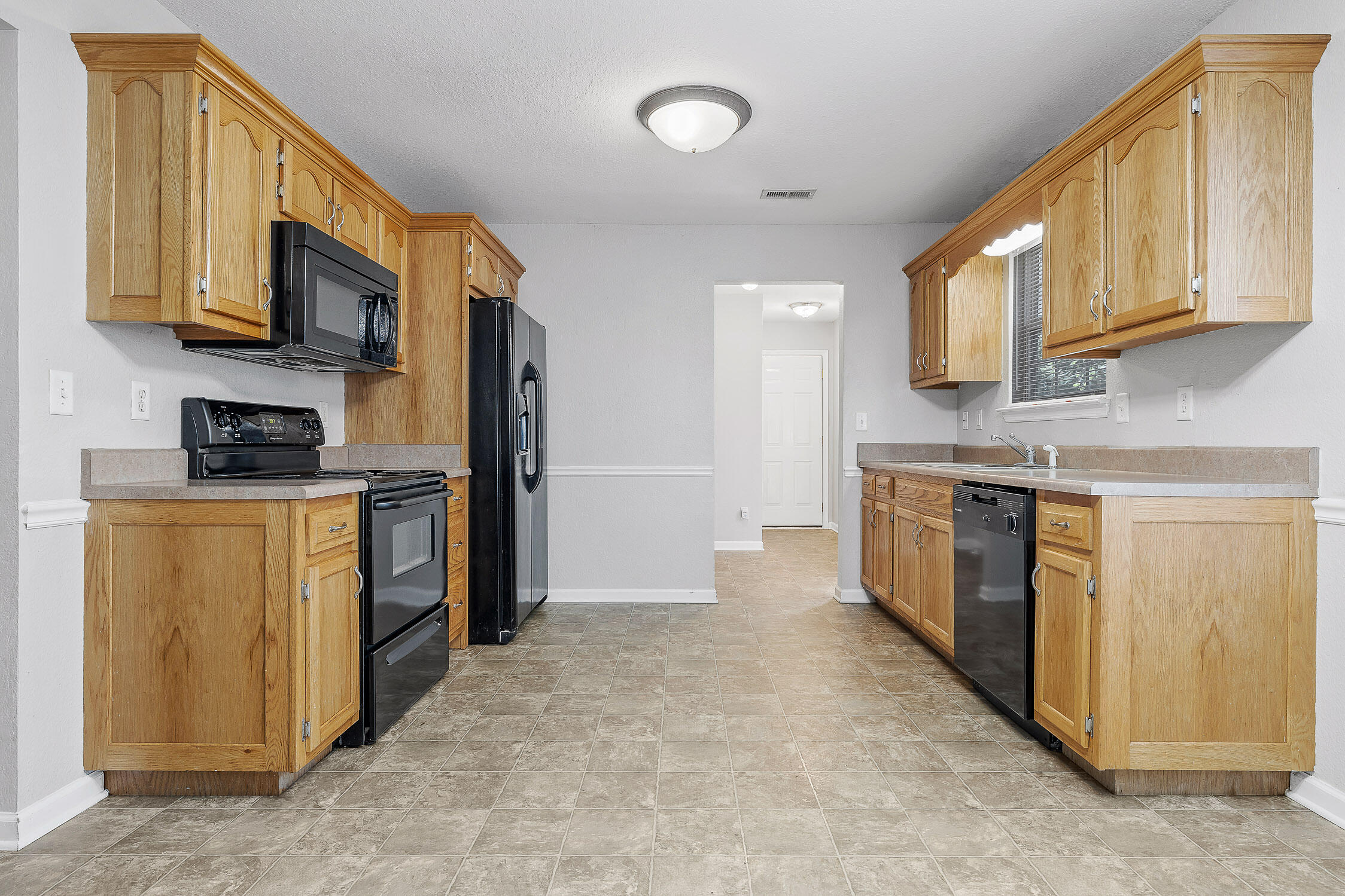 Chickamauga, Georgia 30707, United States, 3 Bedrooms Bedrooms, ,2 BathroomsBathrooms,Residential,Contingent,38007