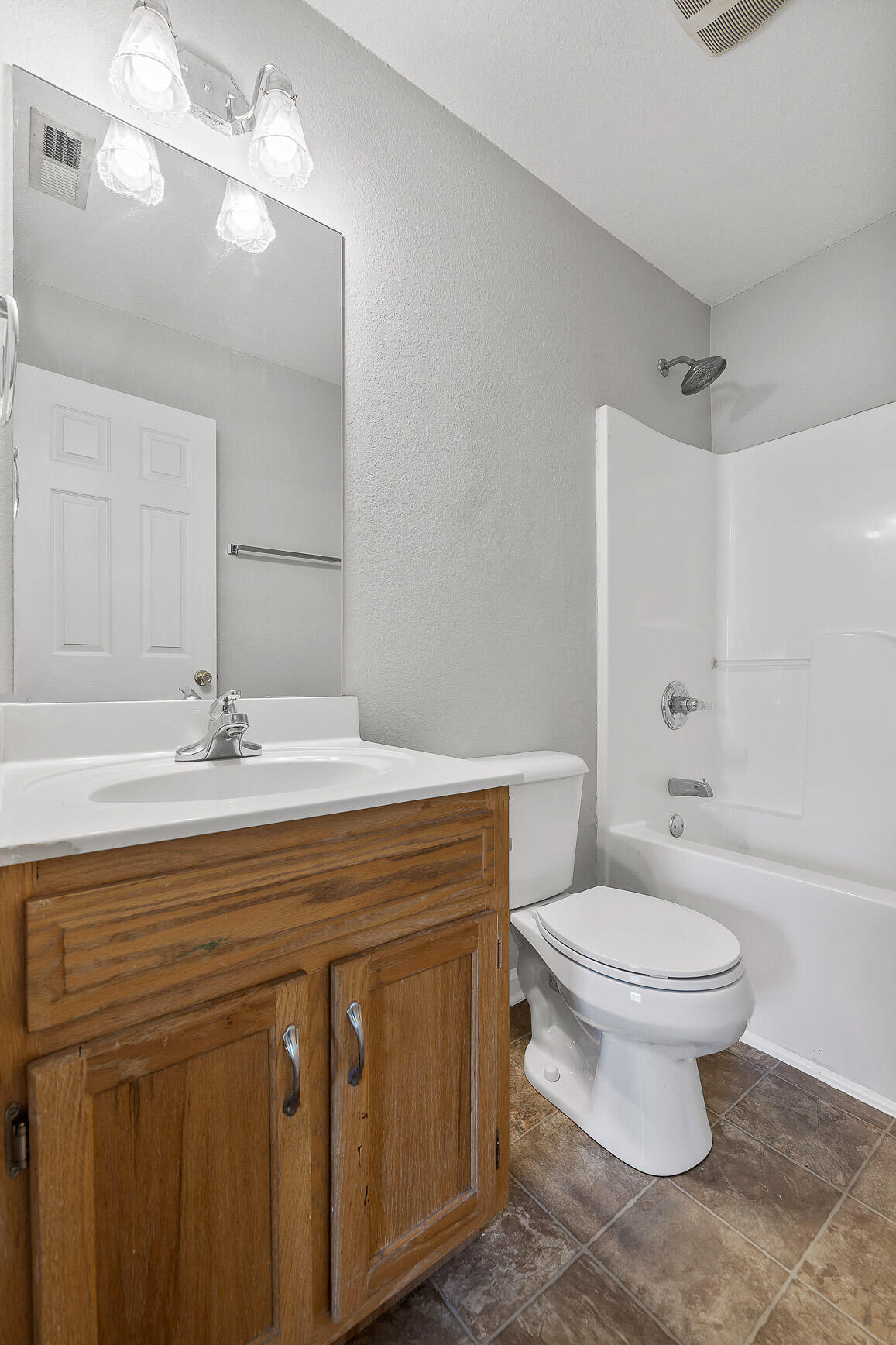 Chickamauga, Georgia 30707, United States, 3 Bedrooms Bedrooms, ,2 BathroomsBathrooms,Residential,Contingent,38007