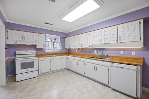 Tiny photo for 1331 Cloverdale Circle, Hixson, TN 37343 (MLS # 1525707)