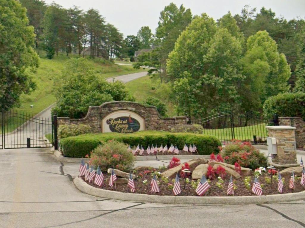 Blue Heron Bluff, Harriman, Tennessee image 8