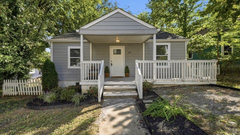 Photo of 200 Sawyer Street, Chattanooga, TN 37405 (MLS # 1542518)