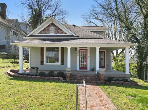 Photo of 1906 Vine Street, Chattanooga, TN 37404 (MLS # 1532392)