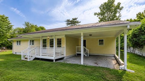 Photo of 2197 Waring Road NW, Dalton, GA 30721 (MLS # 1535486)