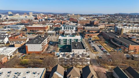 Tiny photo for 131 W 17th Street, Chattanooga, TN 37408 (MLS # 1528146)