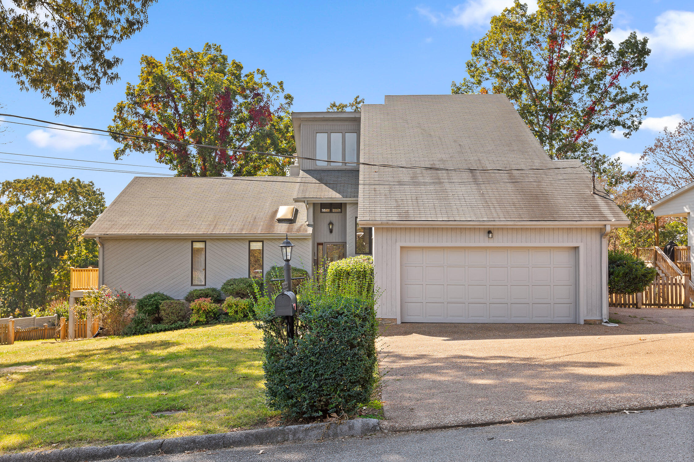 2508 Lake Dweller Lane
