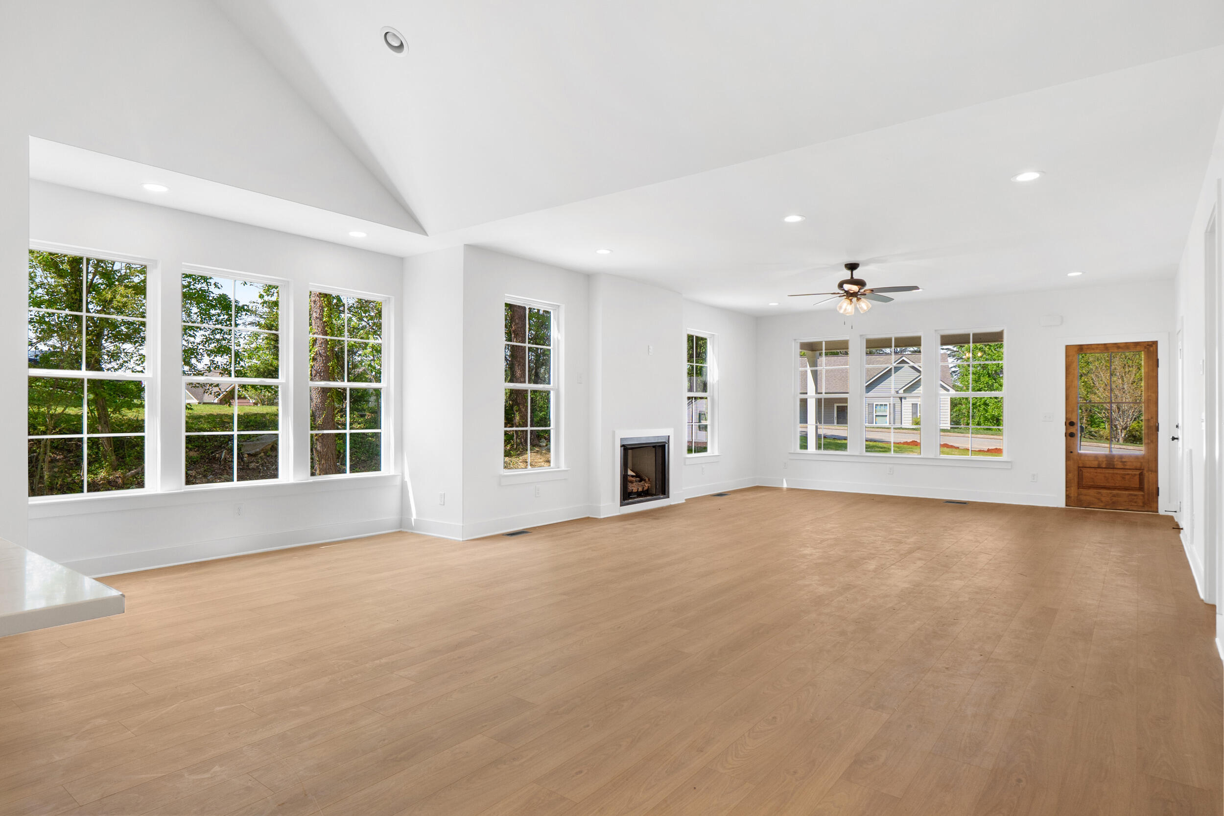 885 Tommie Ln, Soddy Daisy, Tennessee image 2