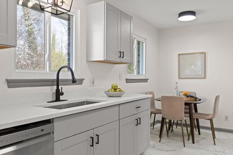 Tiny photo for 2301 Arroyo Drive, Chattanooga, TN 37421 (MLS # 1529801)